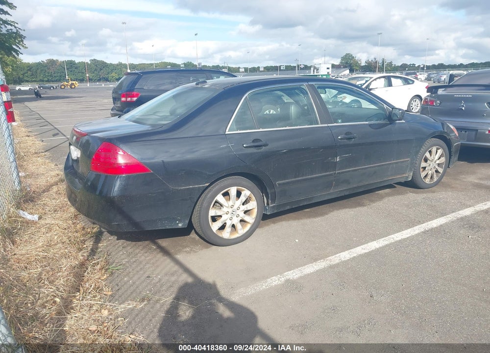 2007 HONDA ACCORD 3.0 EX VIN: 1HGCM66517A058924