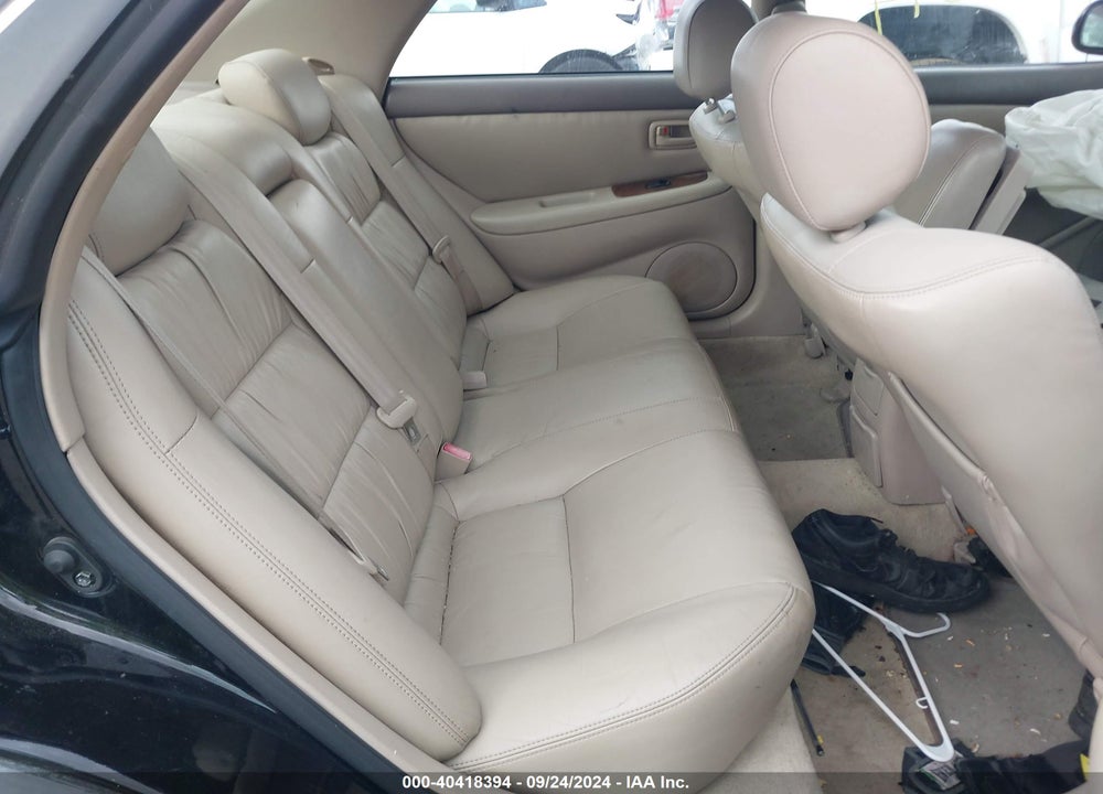 2000 LEXUS ES 300 VIN: JT8BF28G2Y0251682