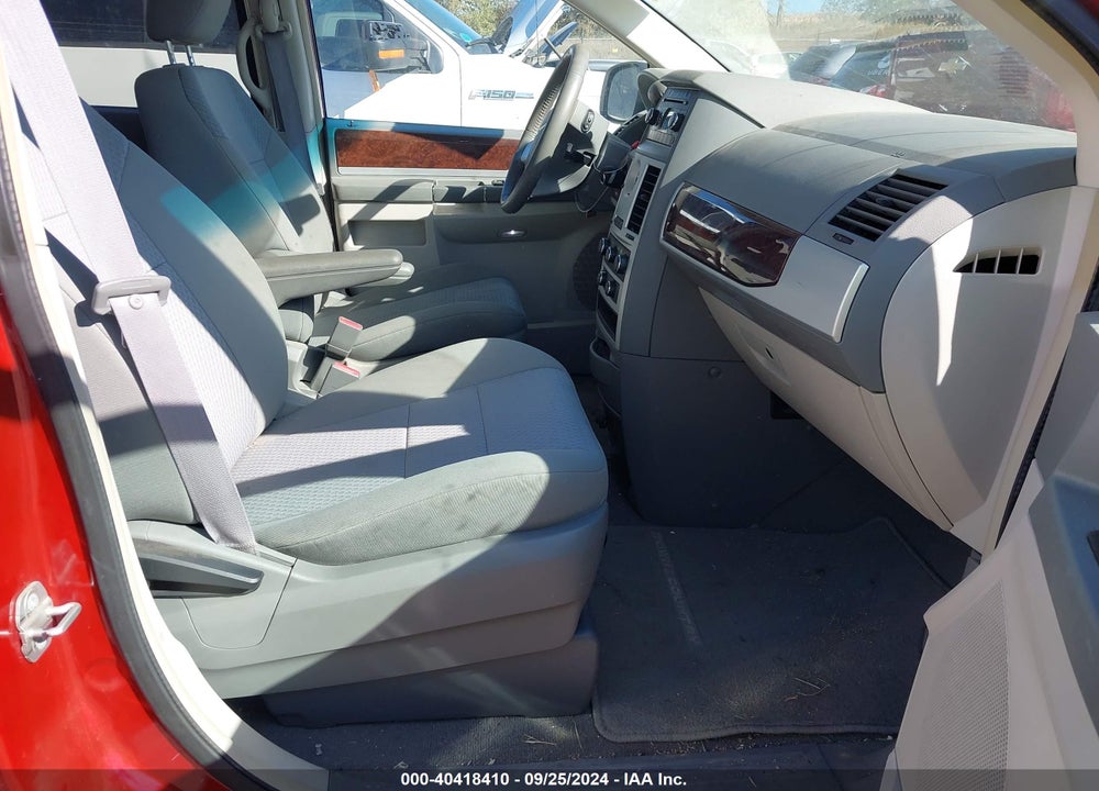 2010 CHRYSLER TOWN & COUNTRY TOURING VIN: 2A4RR5D1XAR149109