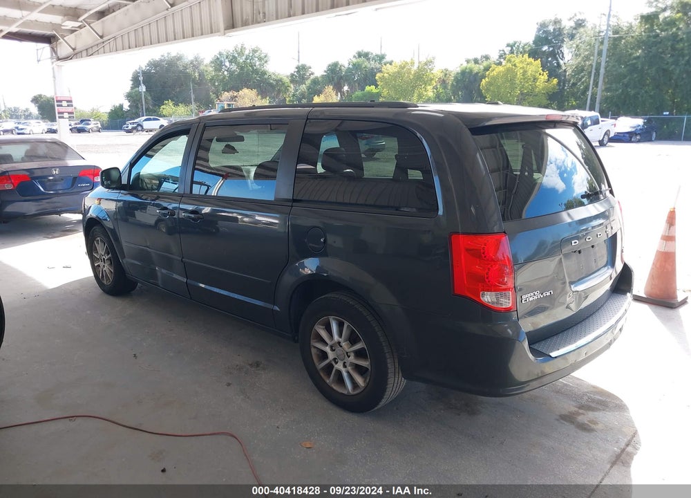 2011 DODGE GRAND CARAVAN R/T VIN: 2D4RN7DG4BR711138