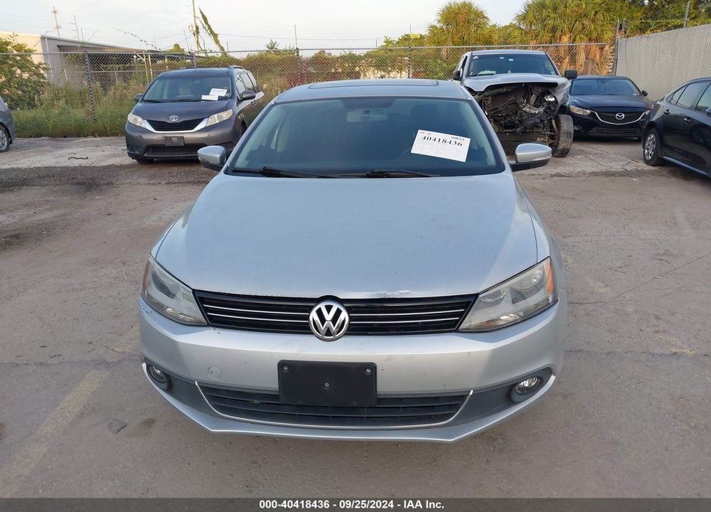 2014 VOLKSWAGEN JETTA 1.8T SEL VIN: 3VWL07AJ4EM389465