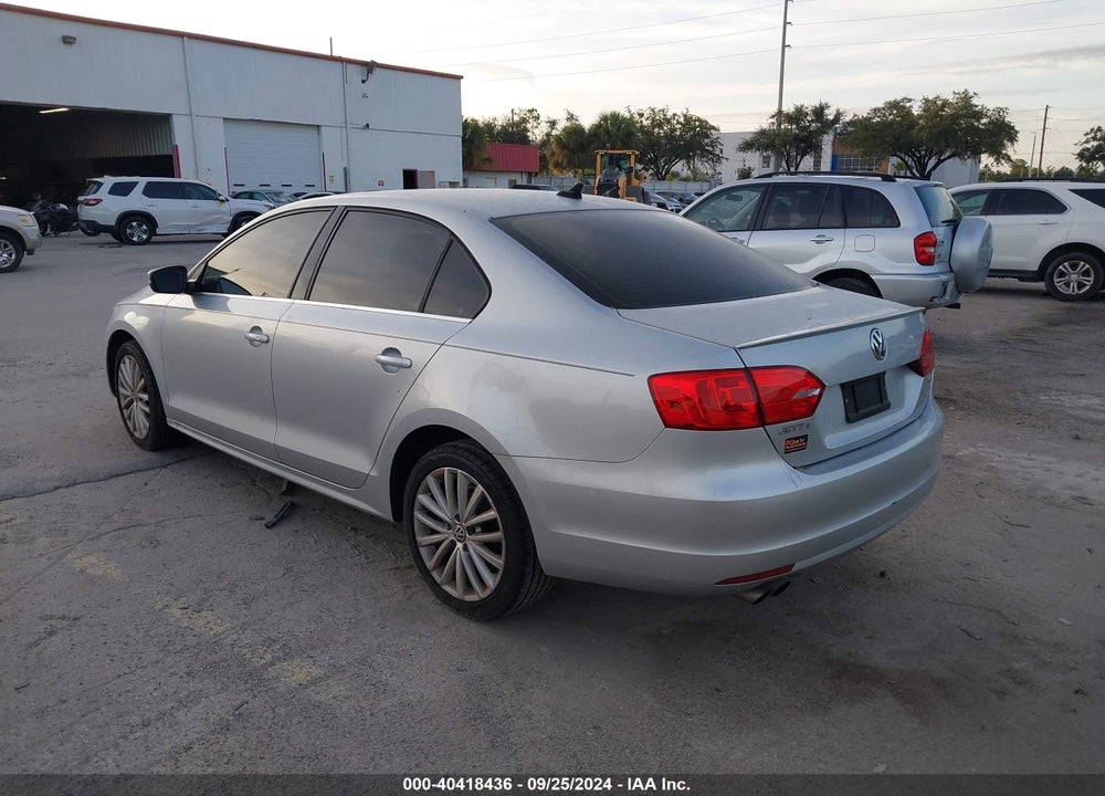 2014 VOLKSWAGEN JETTA 1.8T SEL VIN: 3VWL07AJ4EM389465