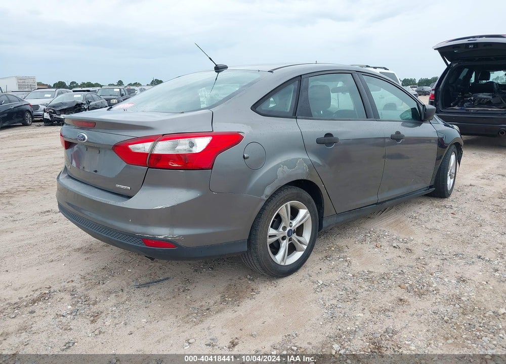 2013 FORD FOCUS VIN: 1FADP3E29DL203522