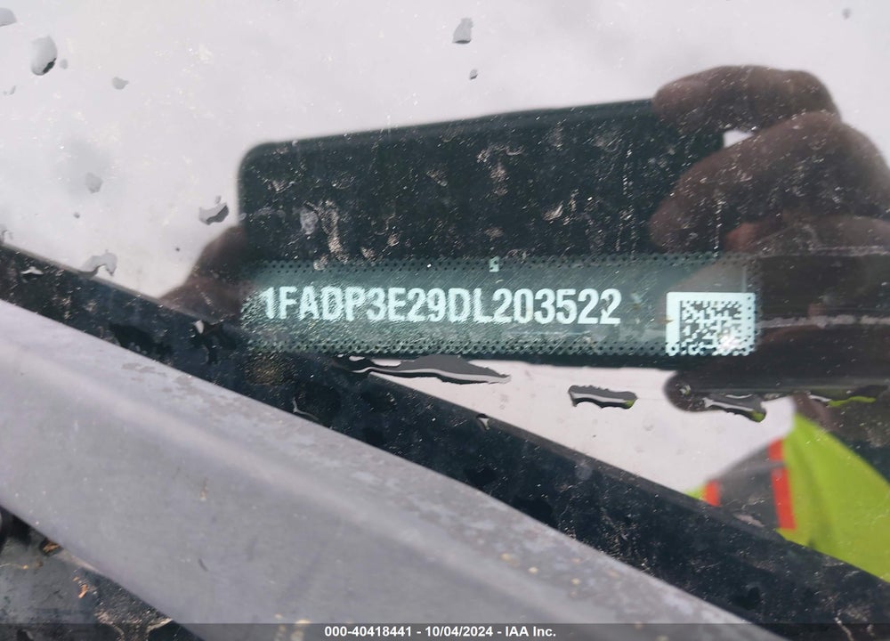 2013 FORD FOCUS VIN: 1FADP3E29DL203522