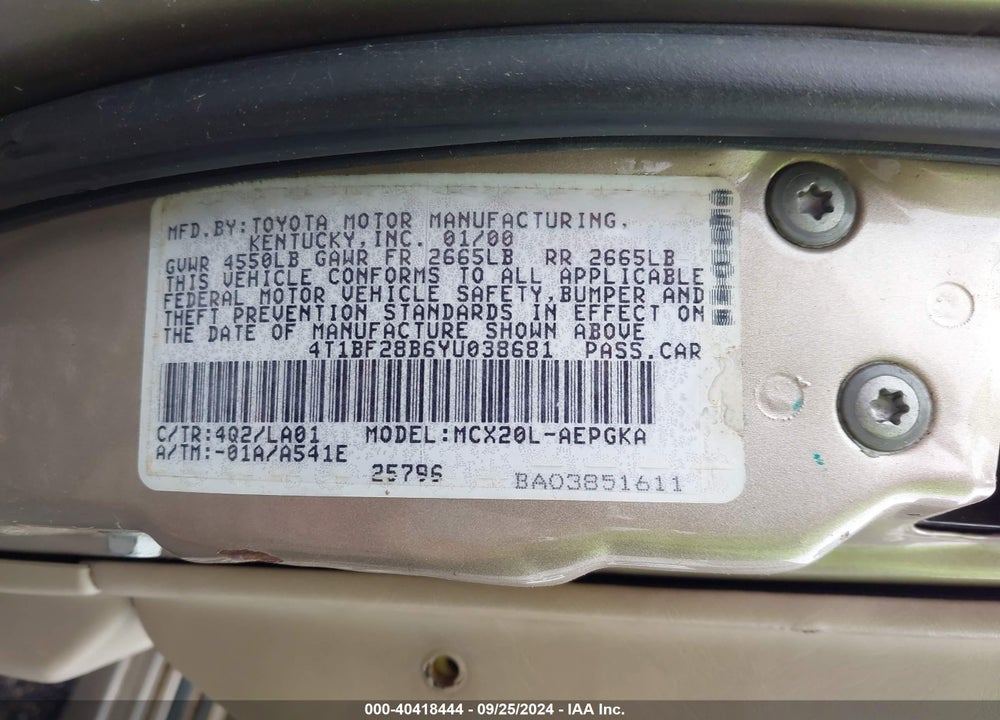2000 TOYOTA AVALON XLS VIN: 4T1BF28B6YU038681