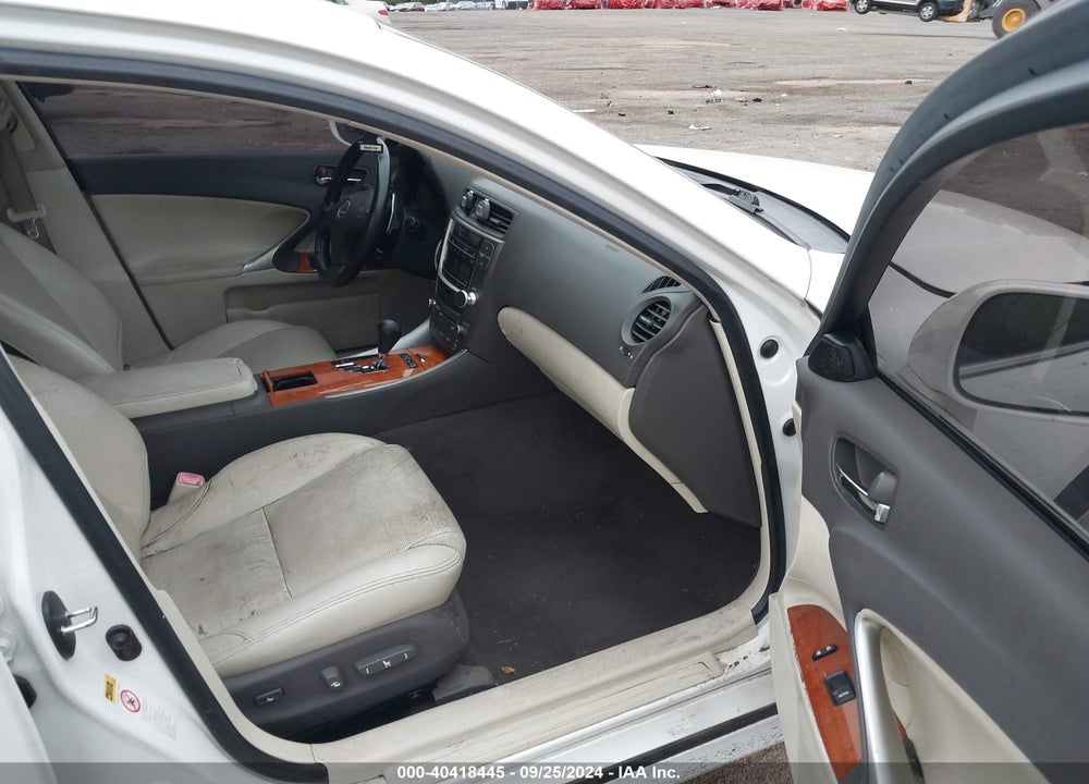 2009 LEXUS IS 250 VIN: JTHCK262595032596