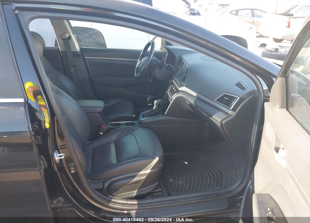 2017 HYUNDAI ELANTRA LIMITED/SE/VALUE EDITION VIN: KMHD84LFXHU269236