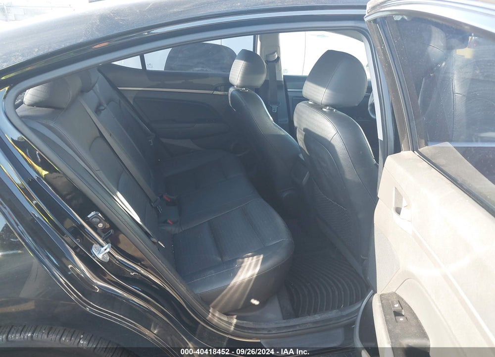 2017 HYUNDAI ELANTRA LIMITED/SE/VALUE EDITION VIN: KMHD84LFXHU269236