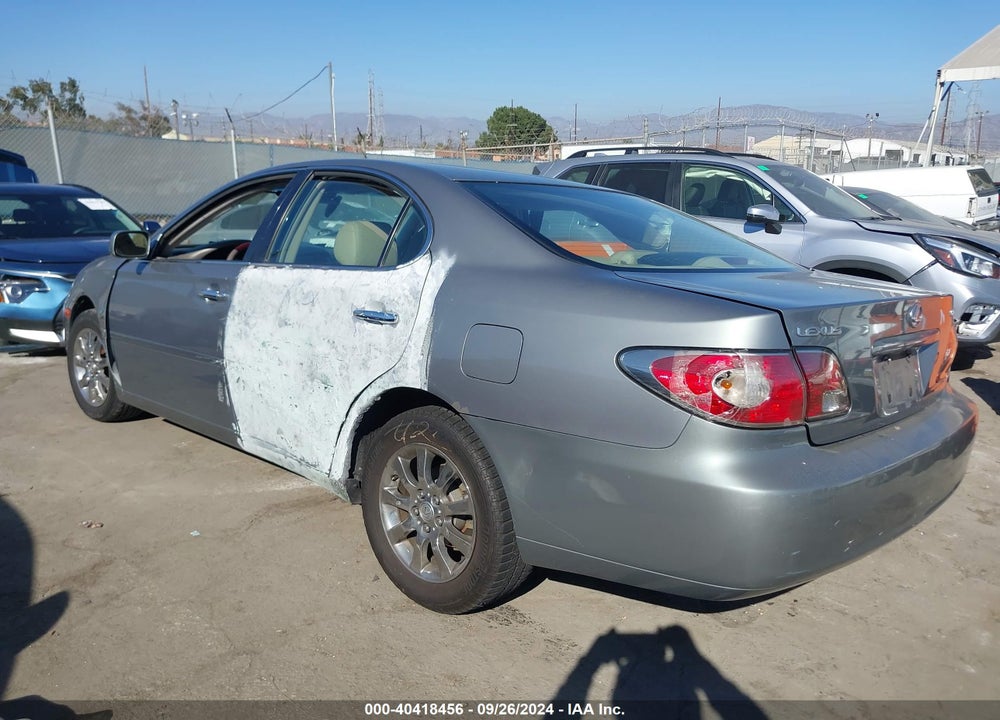 2002 LEXUS ES 300 VIN: JTHBF30G120064684