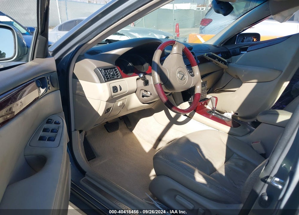 2002 LEXUS ES 300 VIN: JTHBF30G120064684