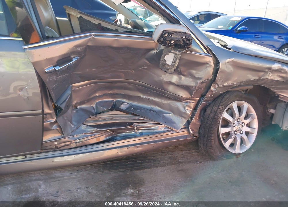 2002 LEXUS ES 300 VIN: JTHBF30G120064684
