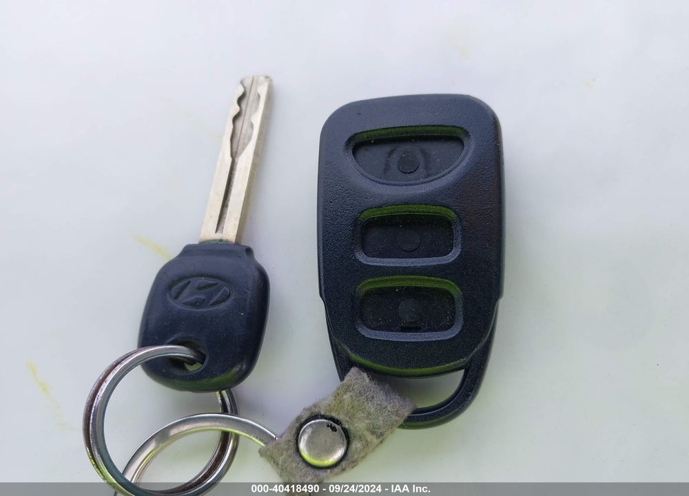 2014 HYUNDAI SONATA GLS VIN: 5NPEB4AC4EH930154