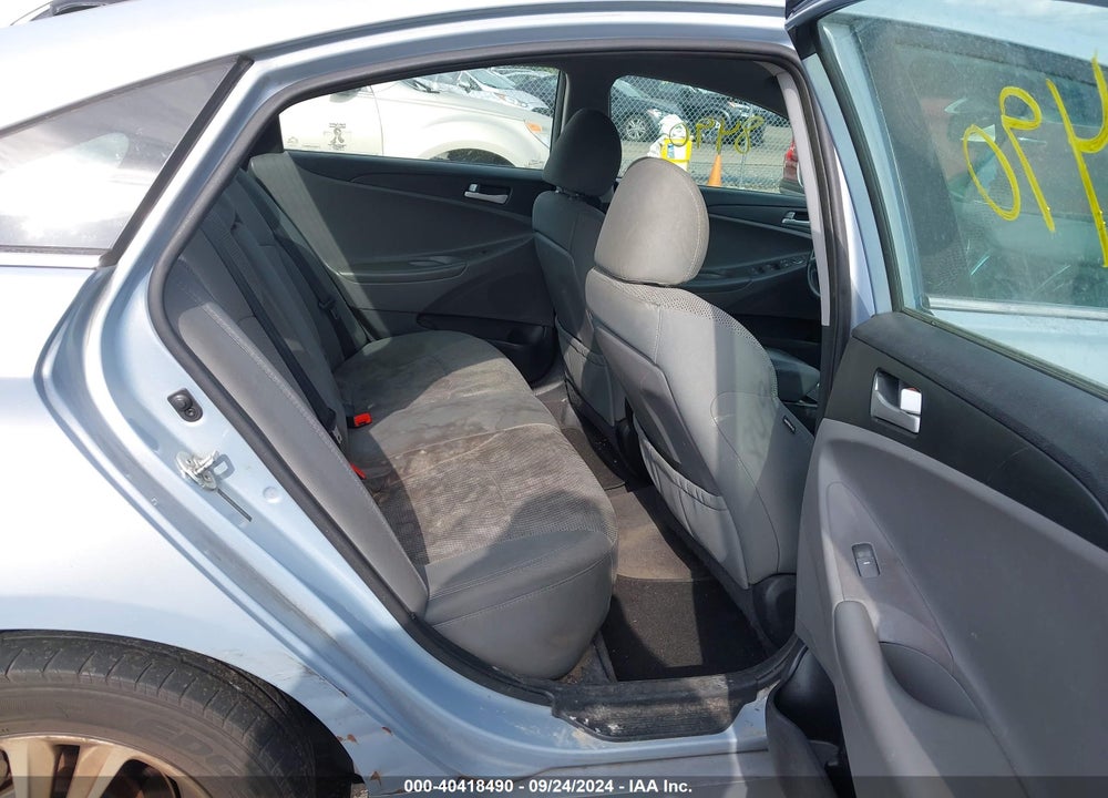 2014 HYUNDAI SONATA GLS VIN: 5NPEB4AC4EH930154