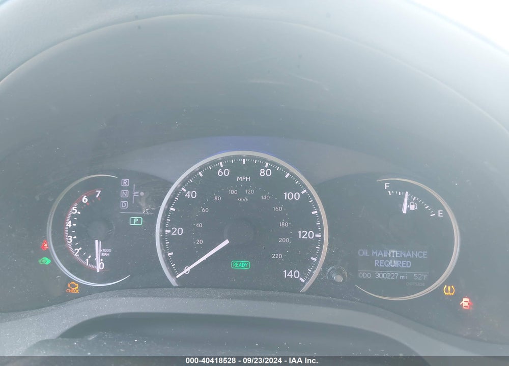 2011 LEXUS CT 200H PREMIUM VIN: JTHKD5BH9B2011047
