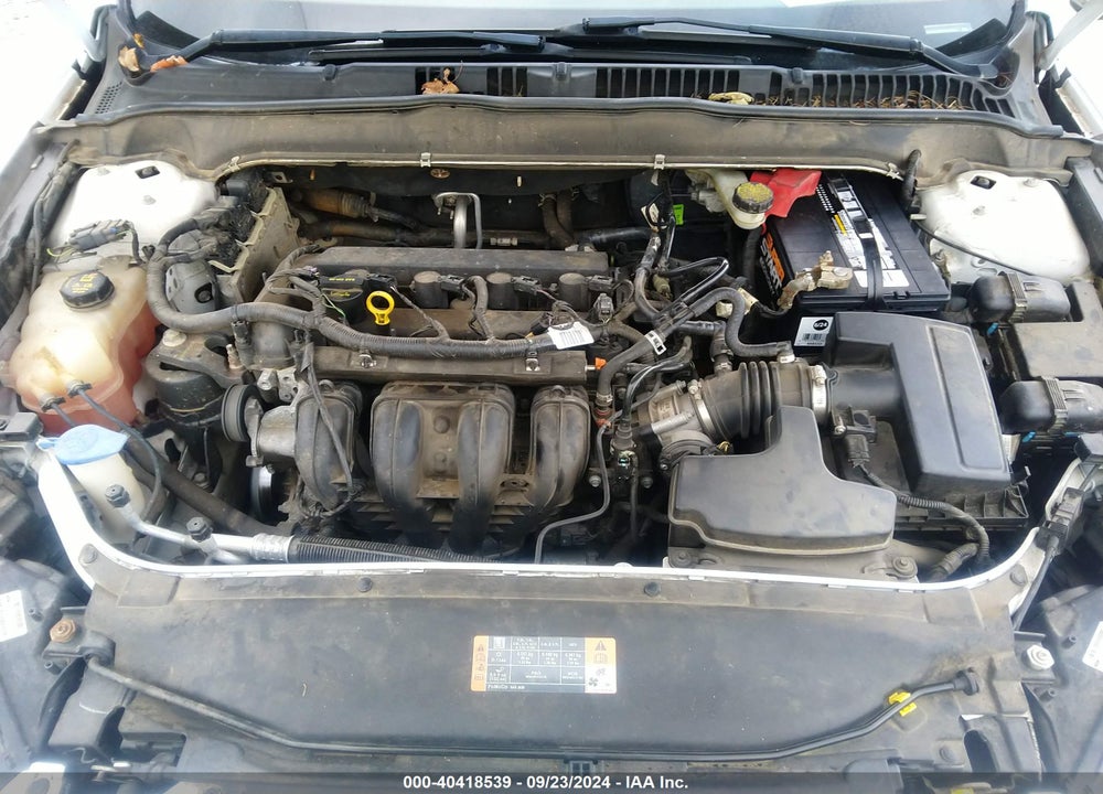 2015 FORD FUSION S VIN: 3FA6P0G70FR275584