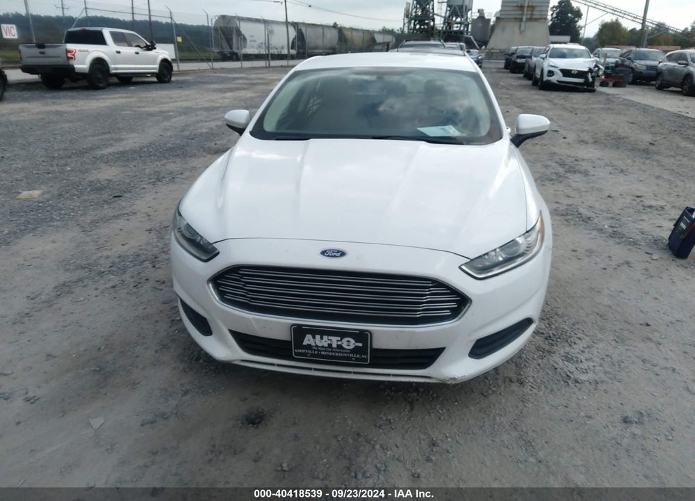 2015 FORD FUSION S VIN: 3FA6P0G70FR275584
