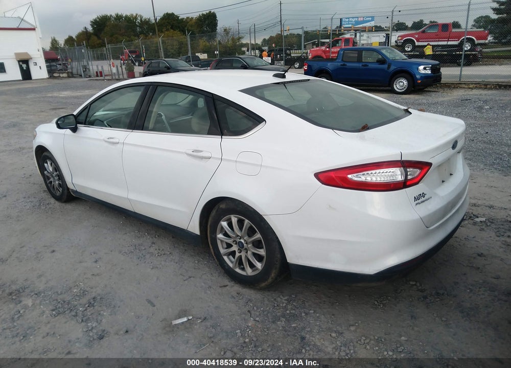 2015 FORD FUSION S VIN: 3FA6P0G70FR275584