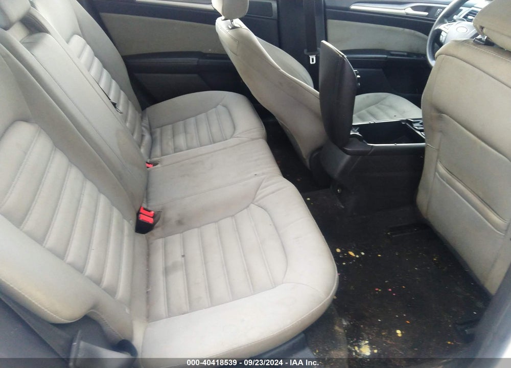2015 FORD FUSION S VIN: 3FA6P0G70FR275584