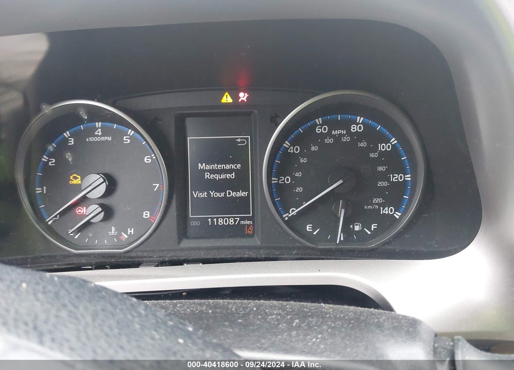 2018 TOYOTA RAV4 XLE VIN: JTMWFREV6JJ723834