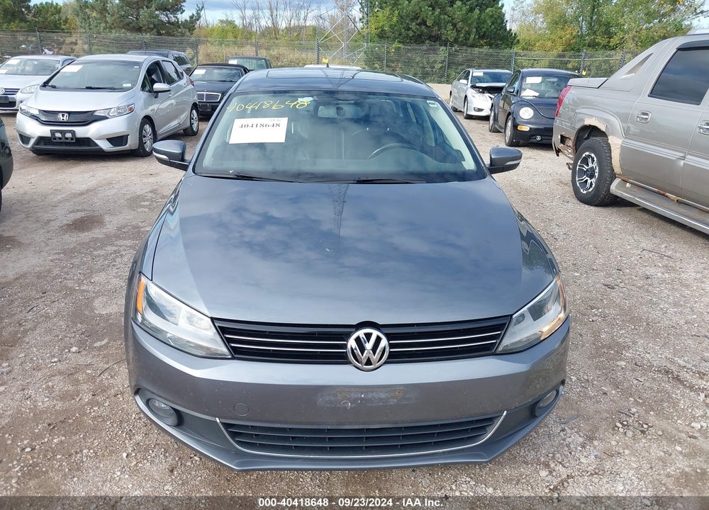 2014 VOLKSWAGEN JETTA 1.8T SEL VIN: 3VWL07AJ4EM374531