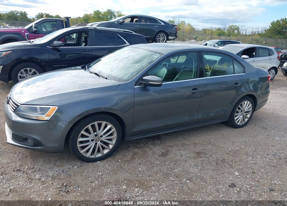 2014 VOLKSWAGEN JETTA 1.8T SEL VIN: 3VWL07AJ4EM374531