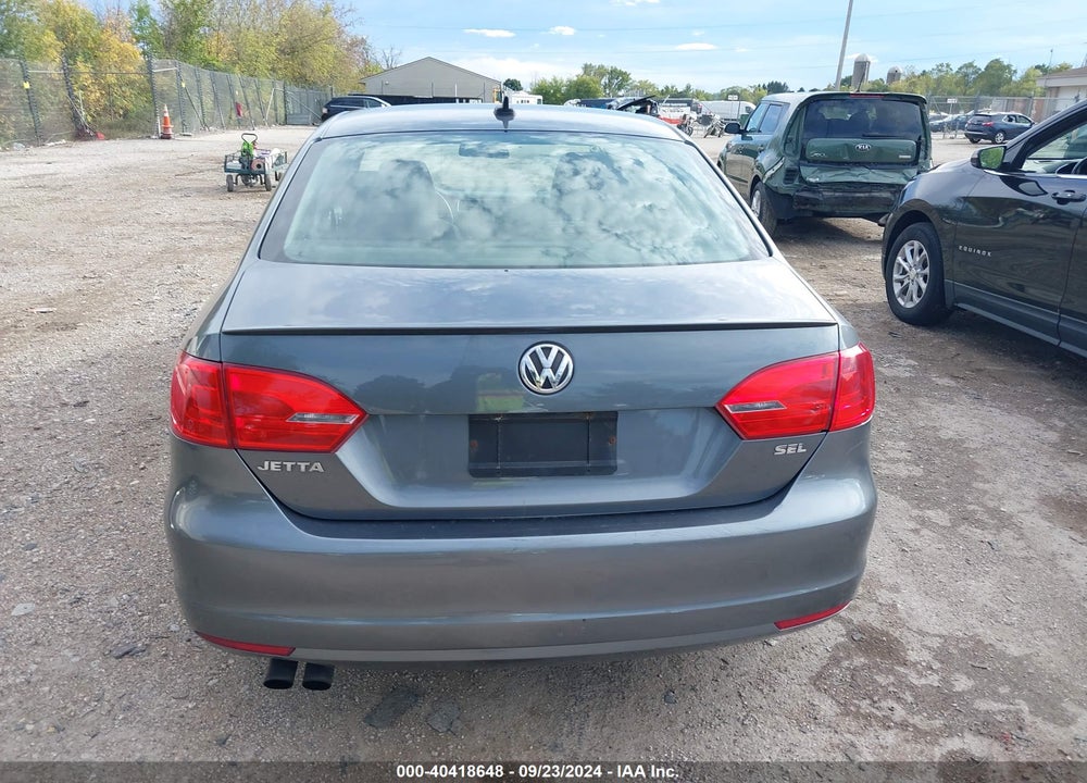 2014 VOLKSWAGEN JETTA 1.8T SEL VIN: 3VWL07AJ4EM374531