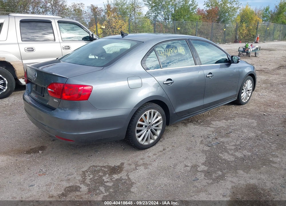 2014 VOLKSWAGEN JETTA 1.8T SEL VIN: 3VWL07AJ4EM374531