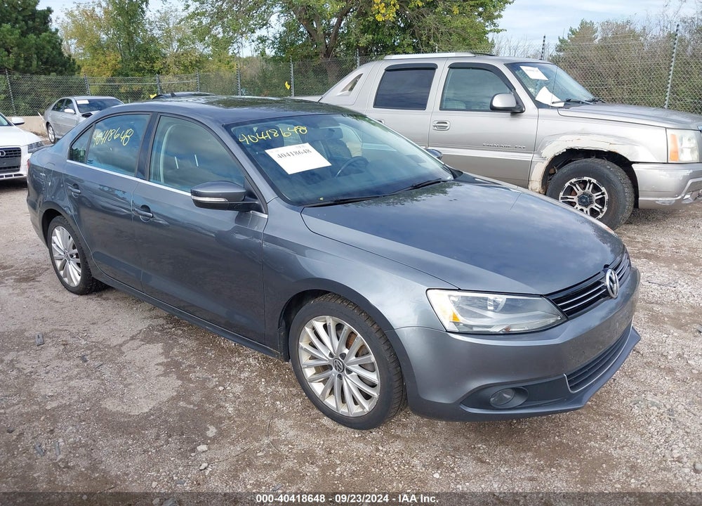 2014 VOLKSWAGEN JETTA 1.8T SEL VIN: 3VWL07AJ4EM374531