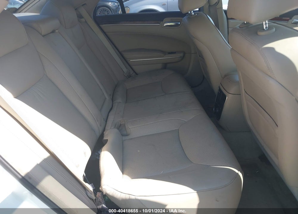 2011 CHRYSLER 300 LIMITED VIN: 2C3CA5CG2BH600912