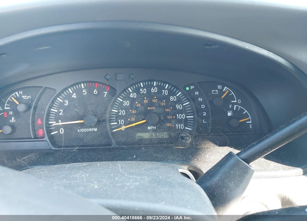 2001 TOYOTA TUNDRA SR5 V8 VIN: 5TBBT44181S184122