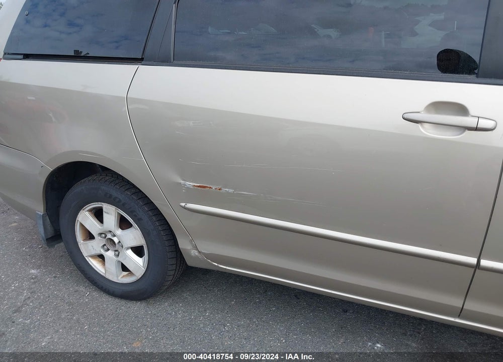 2004 TOYOTA SIENNA LE VIN: 5TDZA23C24S053999
