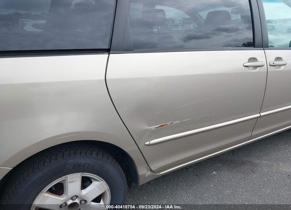 2004 TOYOTA SIENNA LE VIN: 5TDZA23C24S053999
