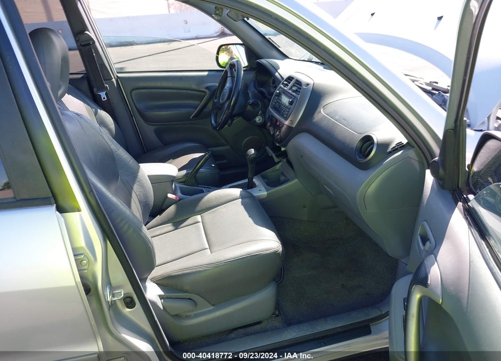 2001 TOYOTA RAV4 VIN: JTEGH20V610031524