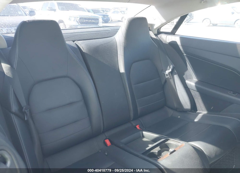 2010 MERCEDES-BENZ E 350 VIN: WDDKJ5GB6AF017030