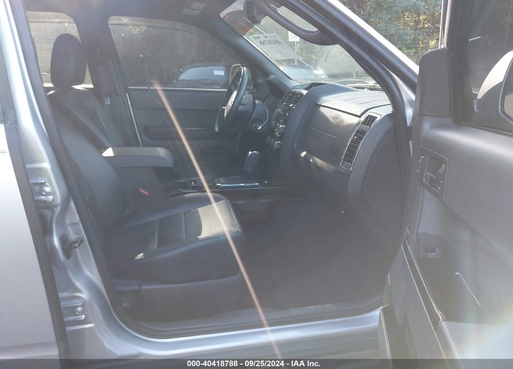 2010 FORD ESCAPE LIMITED VIN: 1FMCU0EG3AKB93477
