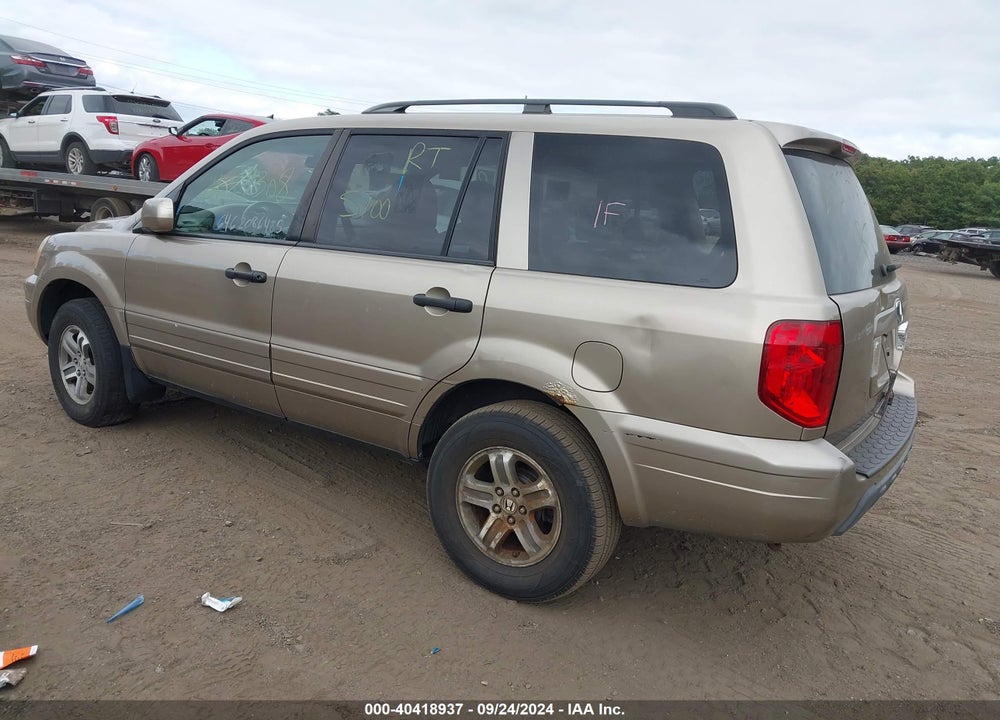 2005 HONDA PILOT EX-L VIN: 5FNYF18585B067588