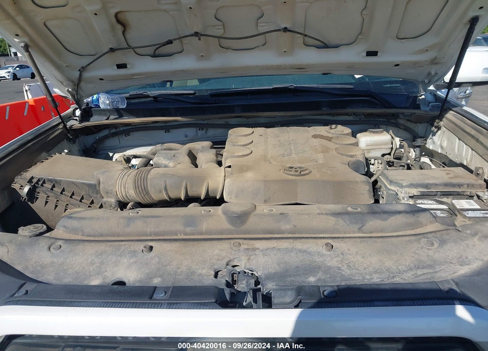 2011 TOYOTA 4RUNNER SR5 V6 VIN: JTEZU5JR9B5027396