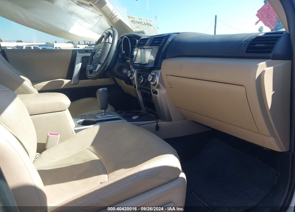 2011 TOYOTA 4RUNNER SR5 V6 VIN: JTEZU5JR9B5027396