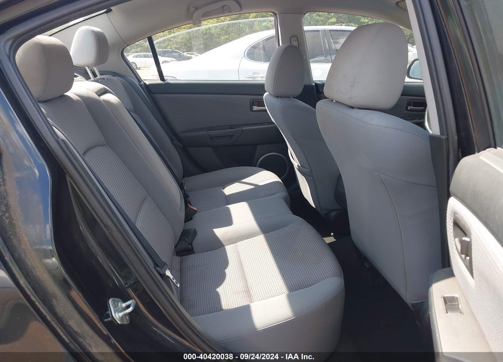2007 MAZDA 3 S SPORT VIN: JM1BK323371621944