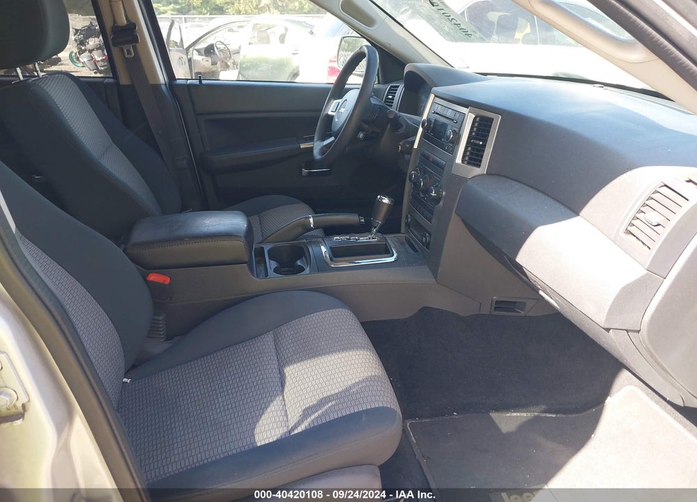 2010 JEEP GRAND CHEROKEE LAREDO VIN: 1J4PR4GKXAC134866