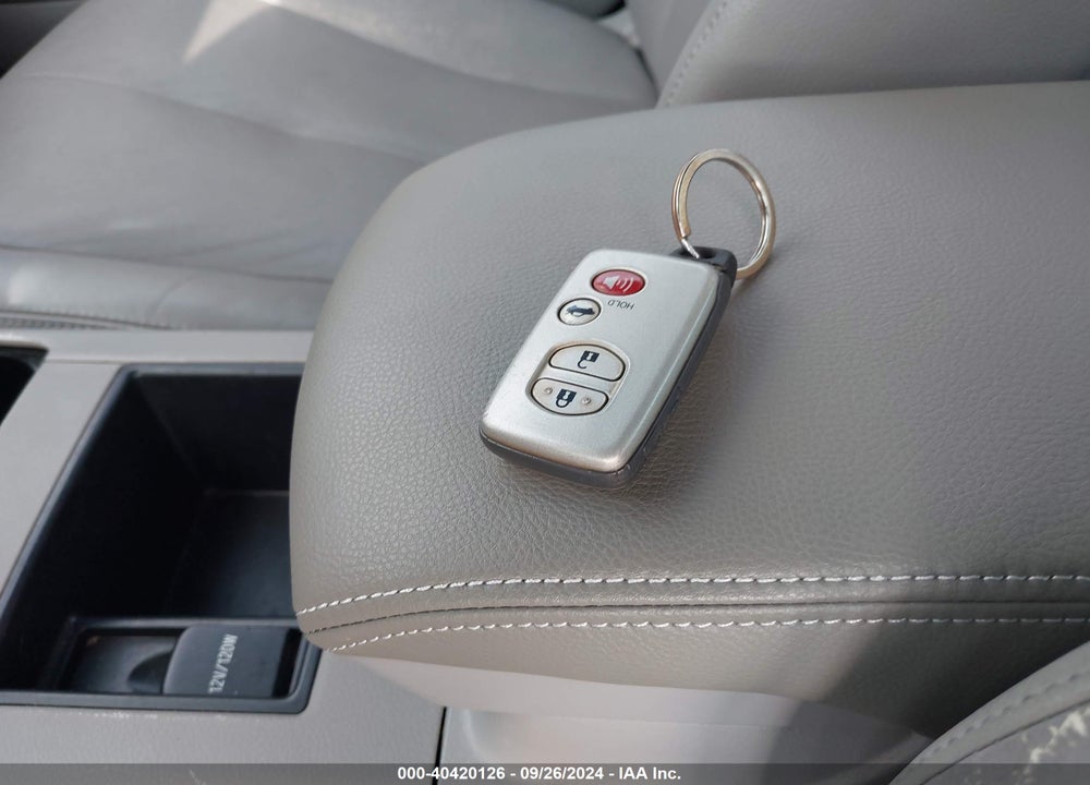 2007 TOYOTA CAMRY HYBRID VIN: JTNBB46K673033592
