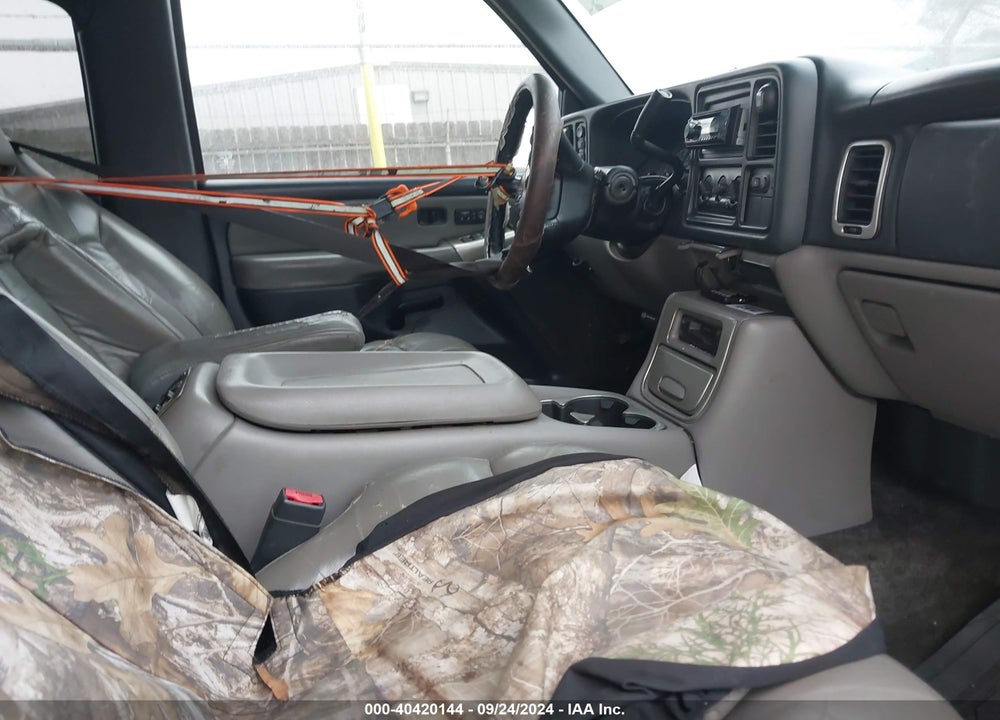 2002 CHEVROLET TAHOE LT VIN: 1GNEK13Z72J176306