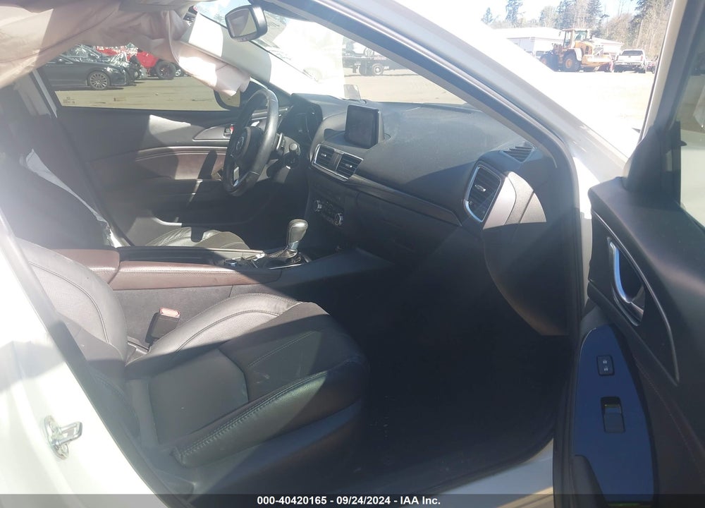 2018 MAZDA 3 GRAND TOURING VIN: 3MZBN1M32JM253322