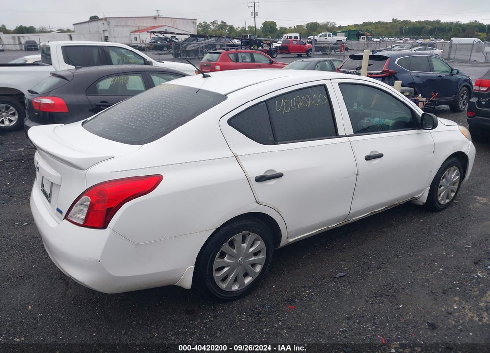 2013 NISSAN VERSA 1.6 S+ VIN: 3N1CN7APXDL855822
