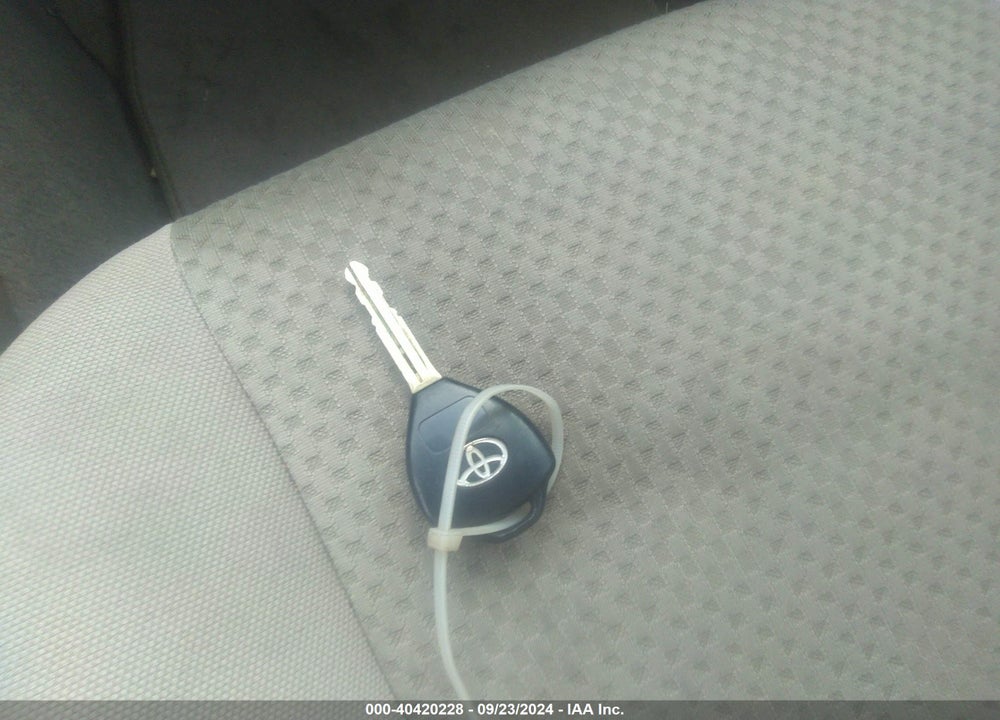 2008 TOYOTA RAV4 VIN: JTMBD33V286057895