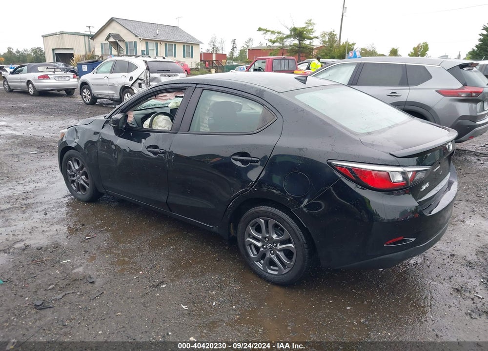 2019 TOYOTA YARIS LE VIN: 3MYDLBYV2KY522269