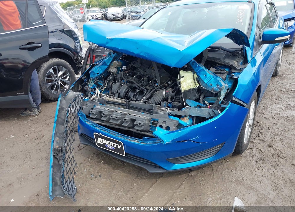 2016 FORD FOCUS SE VIN: 1FADP3F2XGL305303
