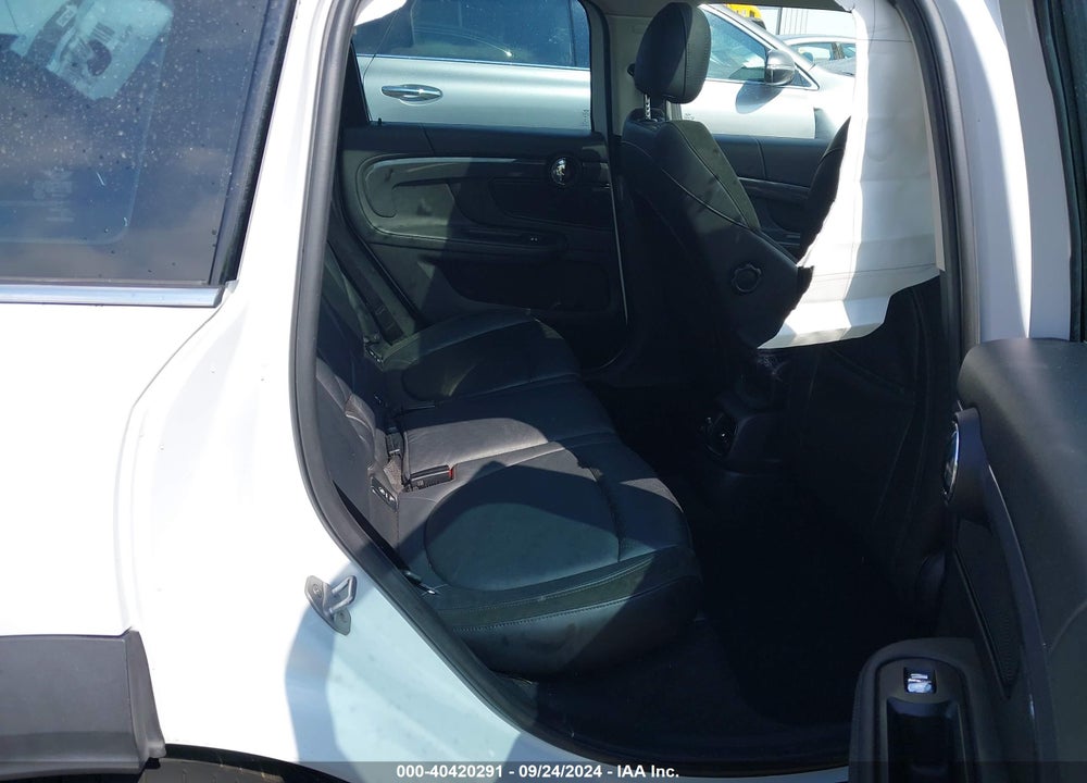 2019 MINI COUNTRYMAN COOPER S VIN: WMZYT5C57K3G91286