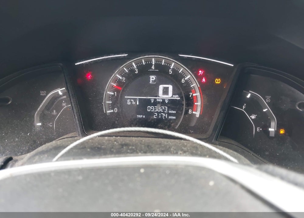2018 HONDA CIVIC LX VIN: 19XFC2F55JE020320