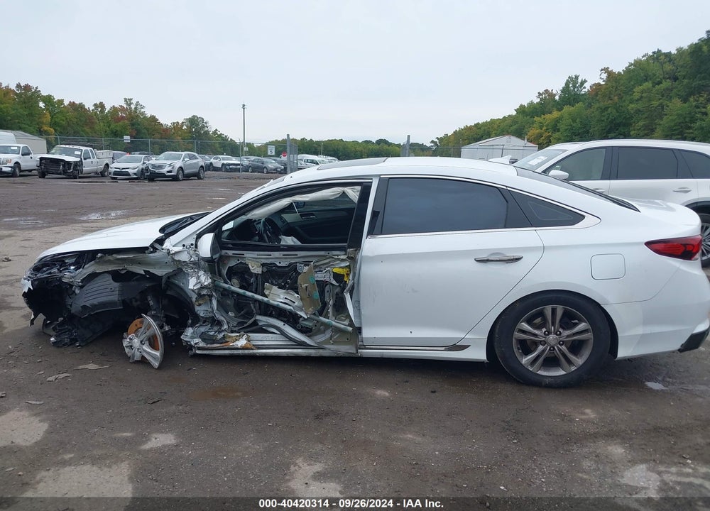 2018 HYUNDAI SONATA SPORT VIN: 5NPE34AF8JH707634